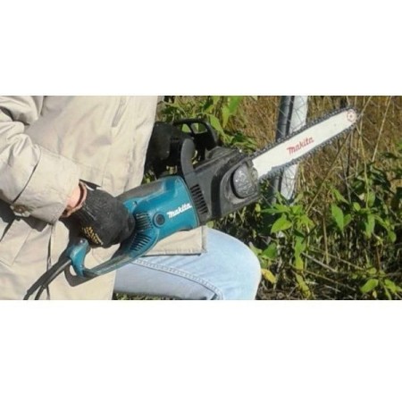 Цепная пила Makita UC3550A от сети 2000Вт дл.шины:14" (35cm)