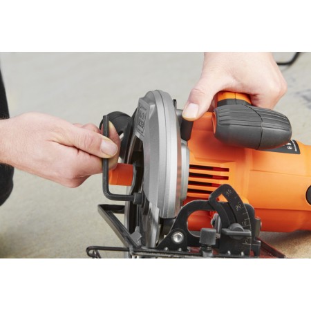 Циркулярная пила (дисковая) Black+Decker CS1550-QS 1500Вт (ручная) D диска.:190мм