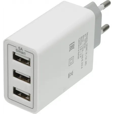 Сетевое зар./устр. Digma DGWC-3U-5A-WG 25W 5A (PD+QC) 3xUSB универсальное белый