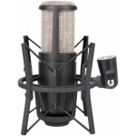 Микрофон проводной AKG P220 черный