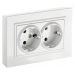 Розетка силов. IEK Brite РСш12-3-БрБ BR-R24-16-K01-F 2розет. двойн. скрыт. зазем. штор. IP20 белый (упак.:1шт)