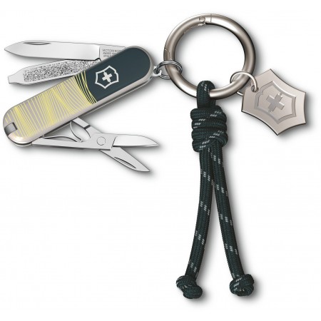 Нож перочинный Victorinox Classic SD New York Style (0.6223.E223) 58мм 7функц. зеленый подар.коробка
