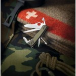 Нож перочинный Victorinox Military (0.8461.MWCH) 111мм 10функц. зеленый/черный карт.коробка