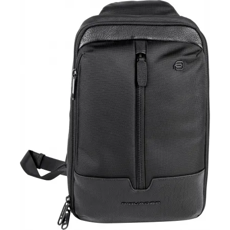 Рюкзак слинг мужской Piquadro Marcel CA6448W138/N черный нейлон/натур.кожа