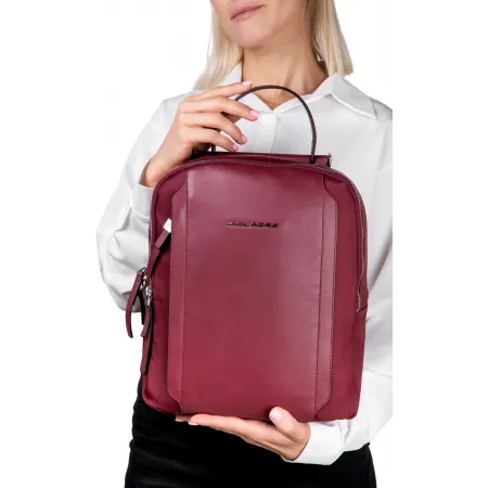 Рюкзак женский Piquadro Lyra CA5566W92T/BO бургунди ткань/натур.кожа