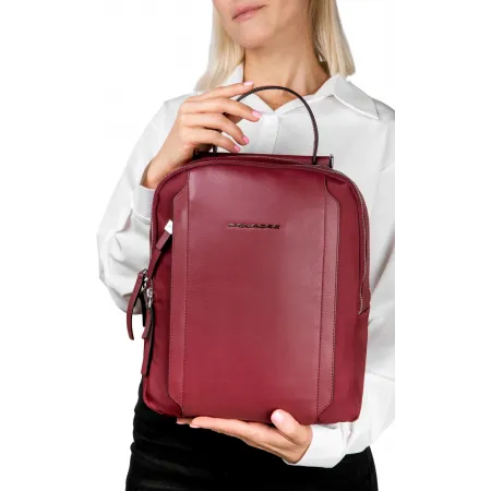 Рюкзак женский Piquadro Lyra CA4576W92T/BO бургунди ткань/натур.кожа