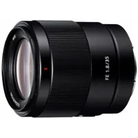 Объектив Sony FE (SEL35F18F) 35мм f/1.8 черный