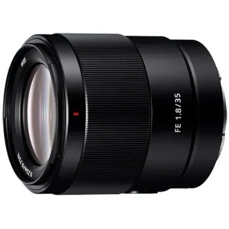 Объектив Sony FE (SEL35F18F) 35мм f/1.8 черный